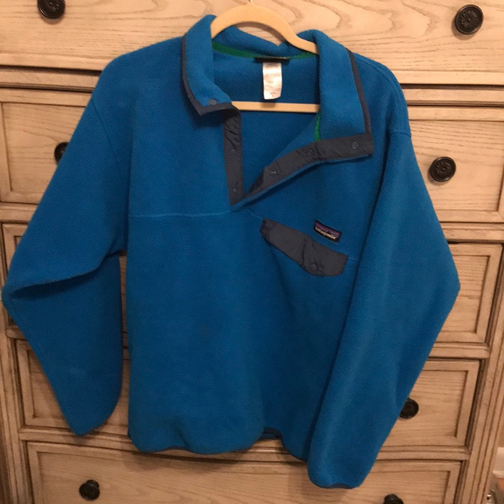 Patagonia men’s Size S but I wore as women’s M-L